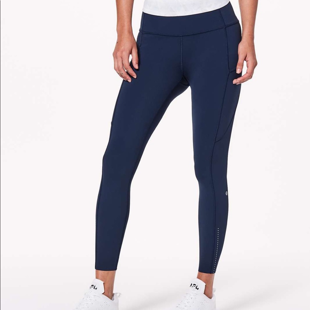 Lululemon Fast & Free 7/8 Tight II *Nulux 25" Navy